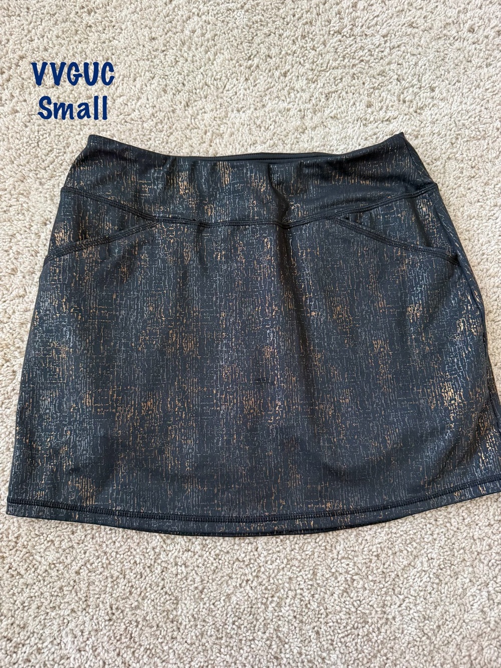 Lilly Pulitzer luxletic sabbia Black Skort with Gold Metallic Accent
